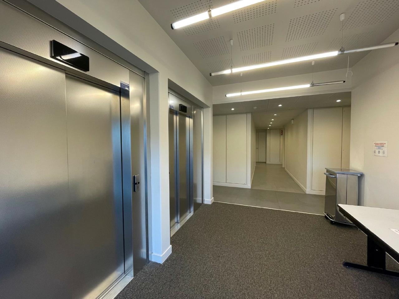 Bureau Nantes 250m² Location bureau Nantes Loire-Atlantique OLBUR2529391 1